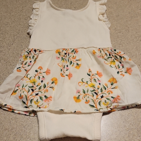 Old Navy Floral Baby Dress with Built In Bodysuit SIZE 18-24 Months - Picture 8 of 9
